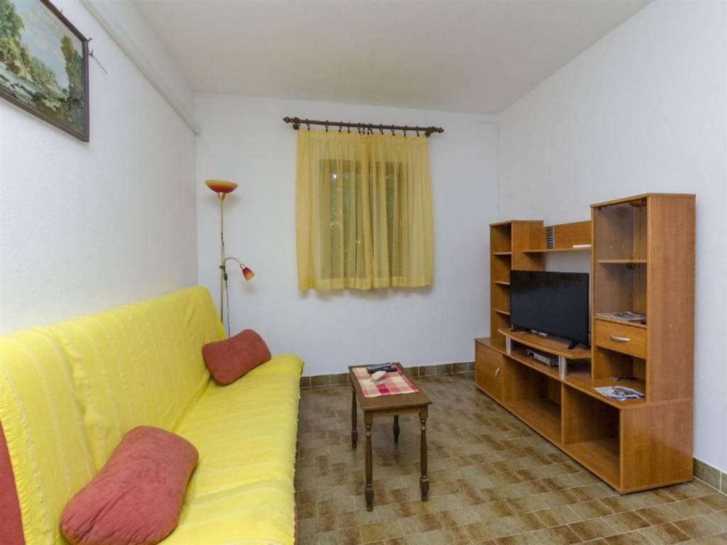 Otok Brač  Supetar - Apartmani Silvana - economy apartments :  - Apartman 2