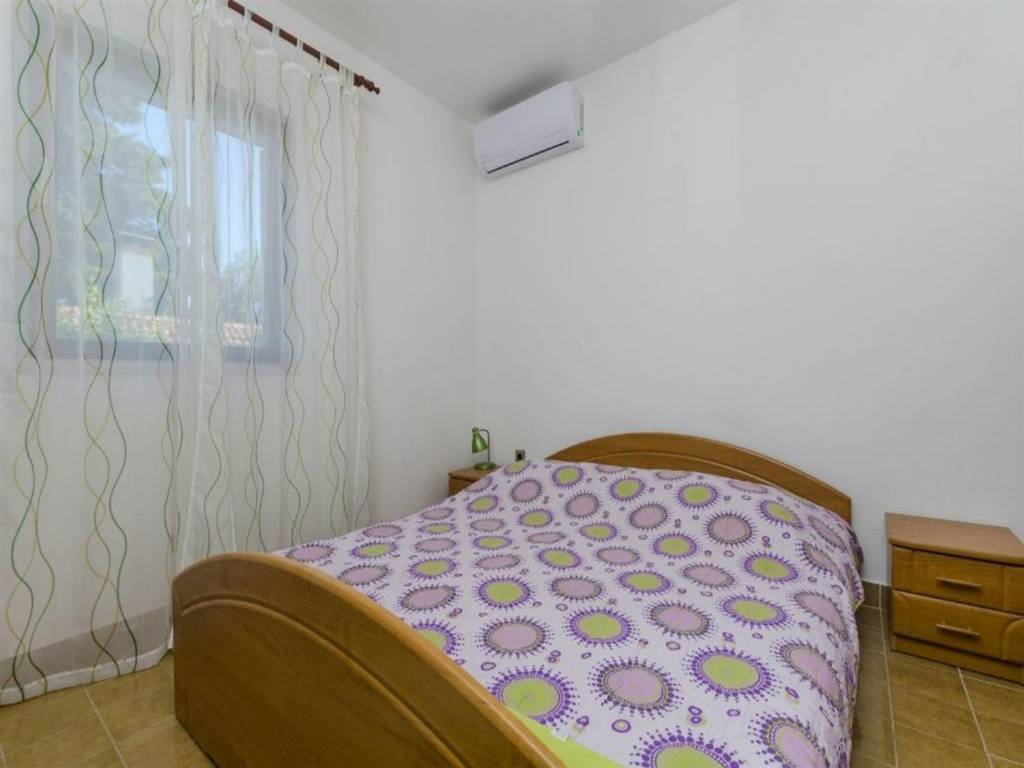 Otok Brač  Supetar - Apartmani Silvana - economy apartments :  - Apartman 3