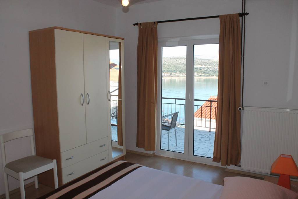 Rivijera Trogir  Trogir - Apartmani Ante - 70 m from sea: - Appartement 1