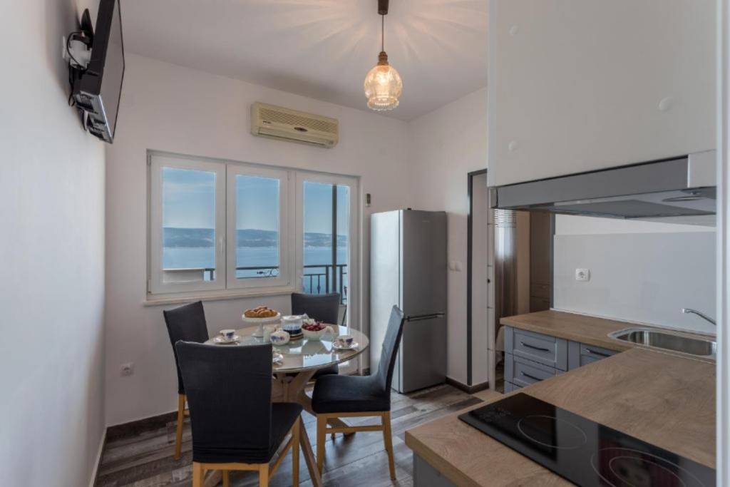 Rivijera Omiš  Čelina - Apartmani Nina - sea view family apartments - Apartman 3