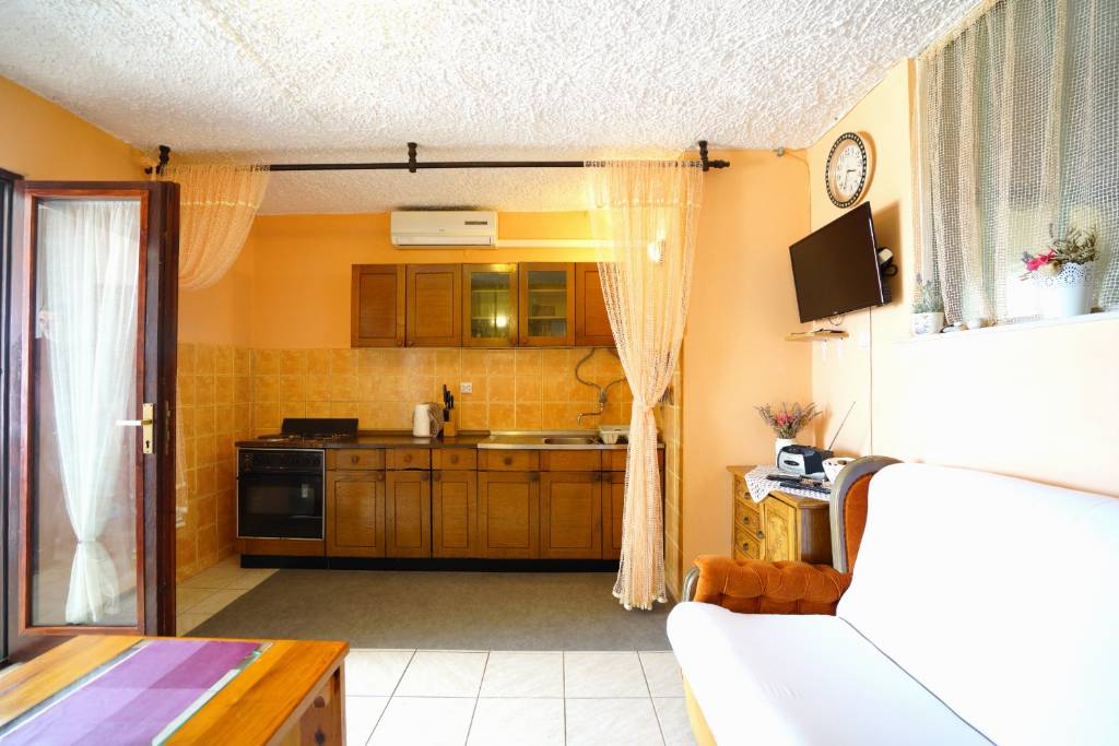 Rivijera Omiš  Pisak - Apartmani Lile - comfortable 3 bedroom apartment: - Apartman 1