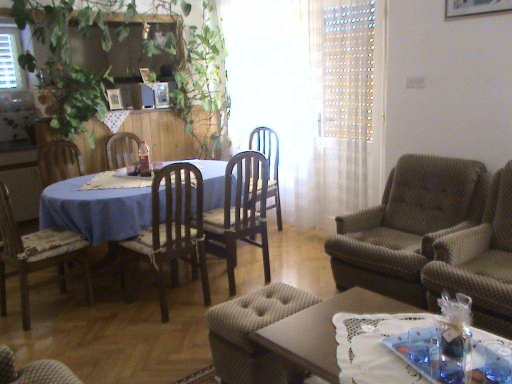 Rivijera Trogir  Trogir - Apartmani Ivy - spacious with free parking: - Appartement 1