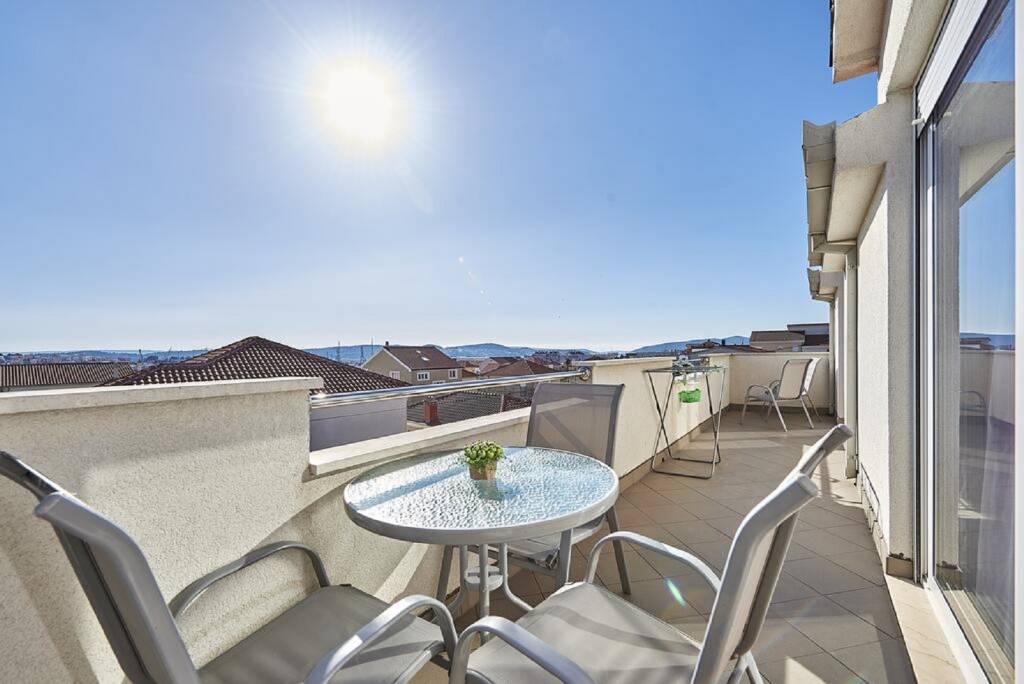 Rivijera Trogir  Trogir - Apartmani  Sina - modern and comfortable: - Appartement 1