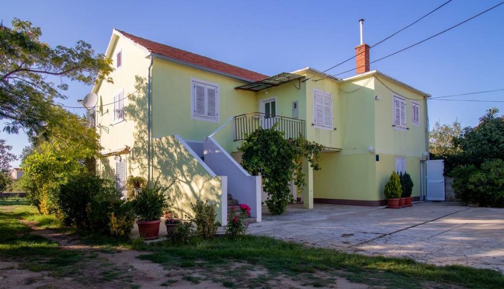 Apartmani Mir - family apartments with garden terr, Zaton - Rivijera Zadar 