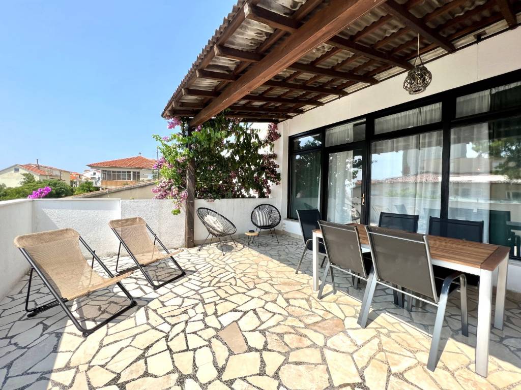 Apartmani Denis - great location & large terrace:, Makarska - Rivijera Makarska 