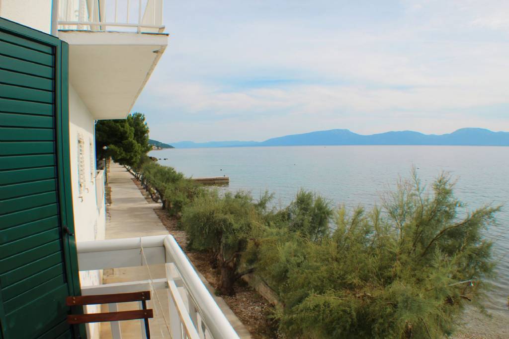 Rivijera Makarska  Brist - Apartmani Bale - right at the beach: - Apartman 1