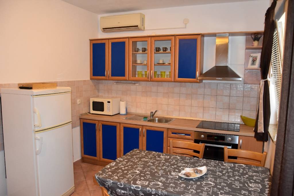 Rivijera Zadar  Zaton - Apartmani FRANE - family apartment - Appartement 1