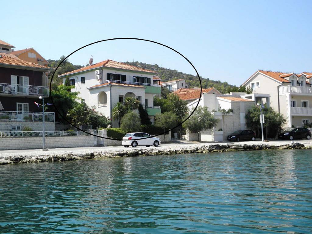 Apartmani Ivanka - 10 m from sea : , Marina - Rivijera Trogir 