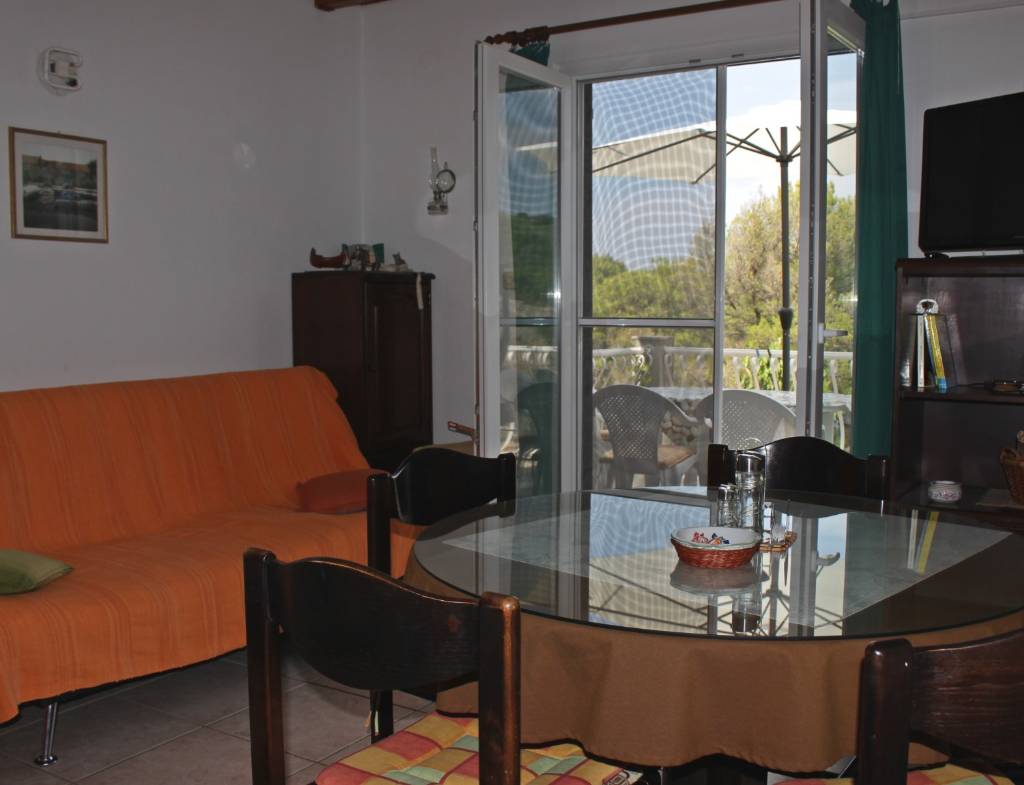 Otok Šolta  Uvala Piškera - Apartmani Drasko - calm and relaxing: - Apartman 1