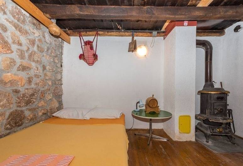 Rivijera Zadar  Starigrad Paklenica - Kuća za odmor Role - retro & affordable: - Maison de vacances 1