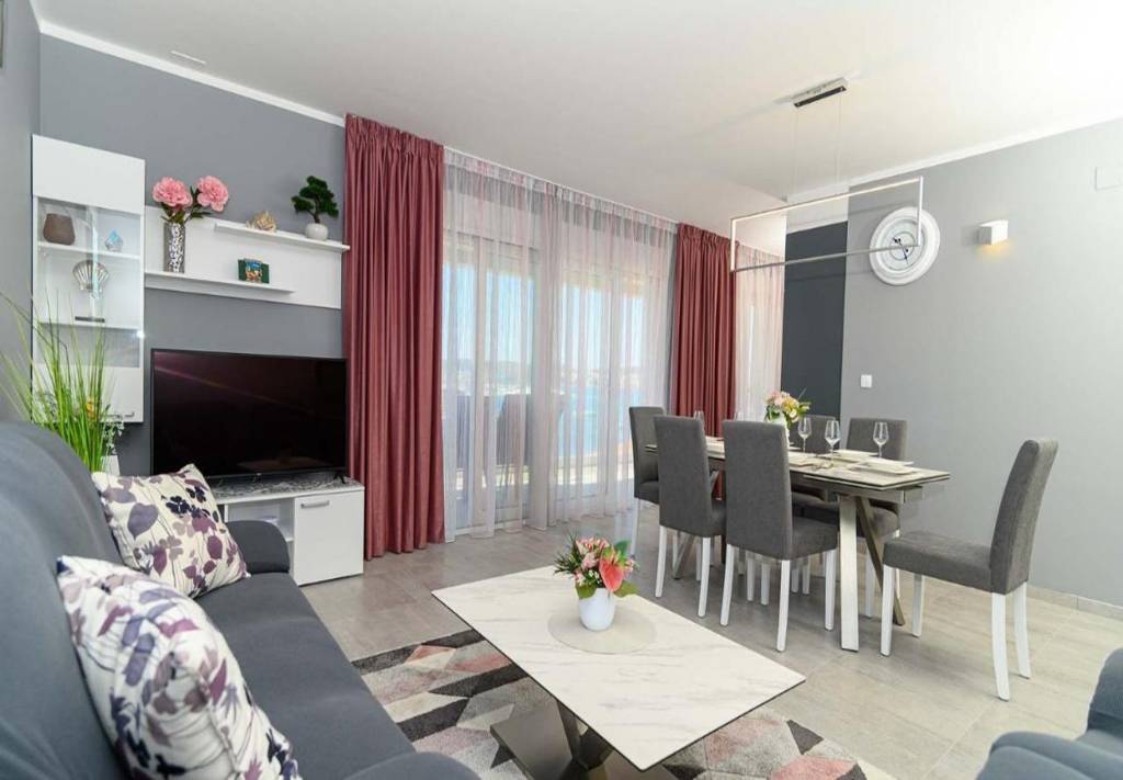 Rivijera Trogir  Seget Donji - Apartmani Iva - great view: - Appartement 1