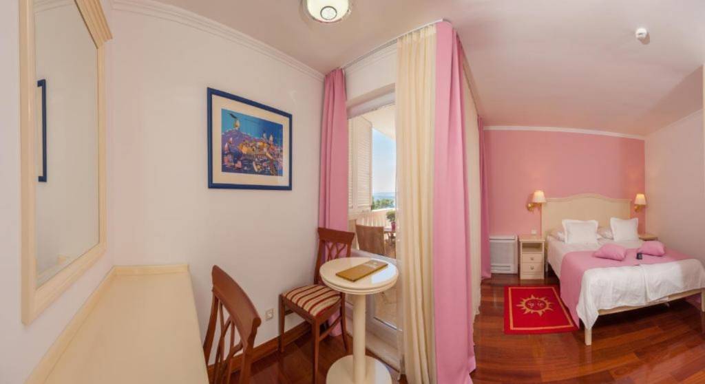 Rivijera Makarska  Brela - Apartmani Beachfront luxury condos :  - Soba 10