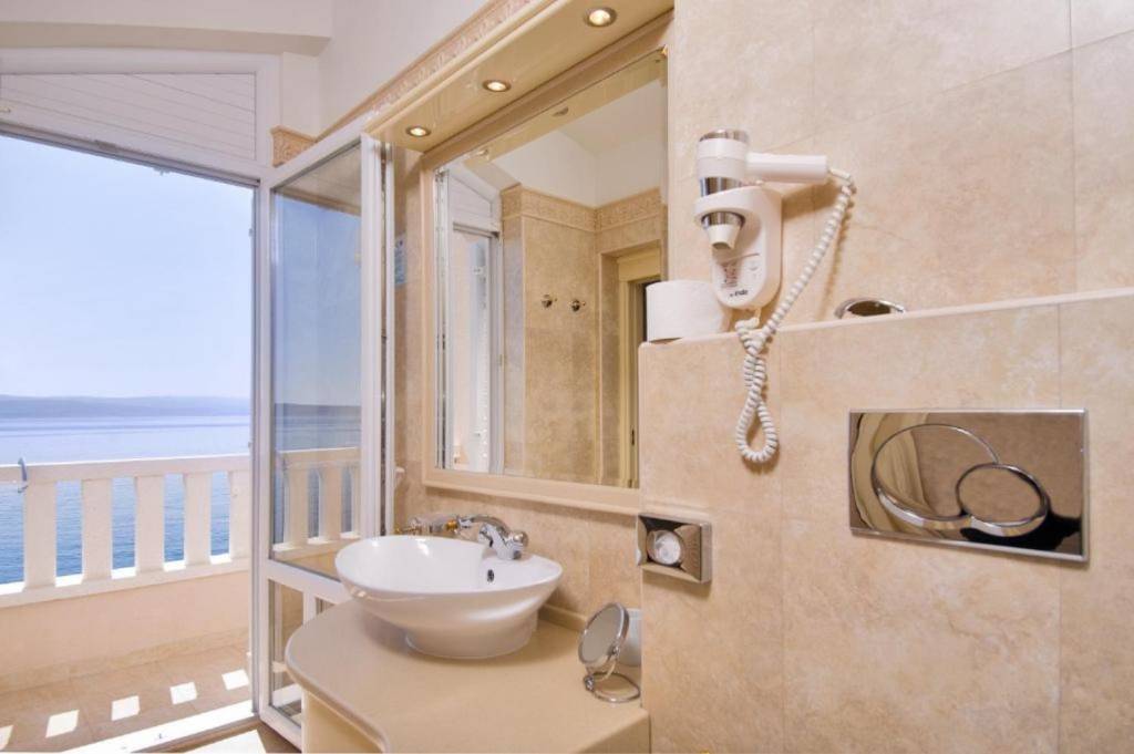 Rivijera Makarska  Brela - Apartmani Beachfront luxury condos :  - Appartement 4