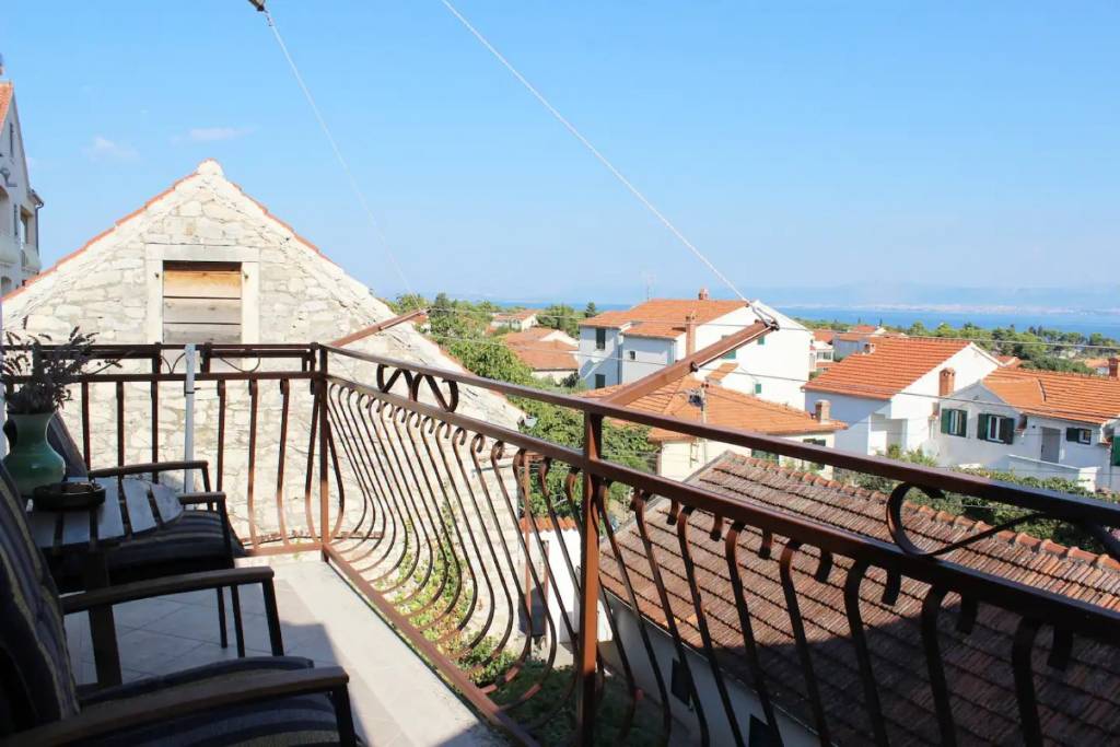 Otok Brač  Supetar - Apartmani Lucia - terrace with sea view : - Apartman 2