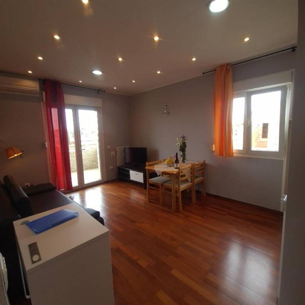 Istra  Rovinj - Apartmani Ena - with free private parking: - Appartement 2
