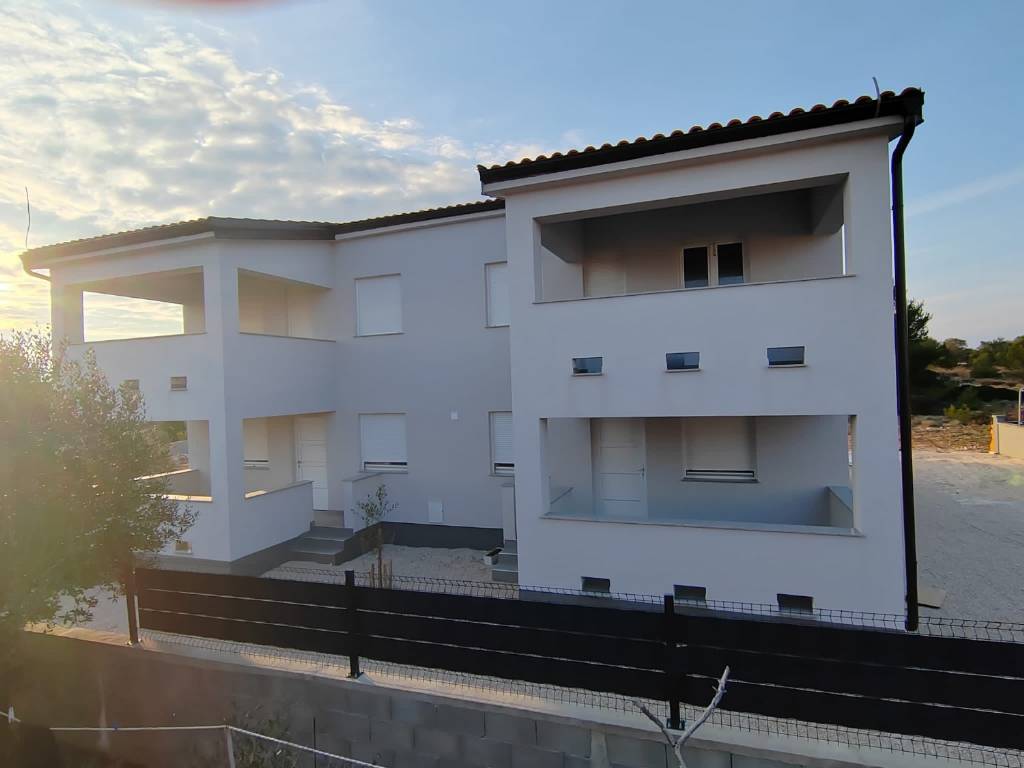 Apartmani Juli - modern:, Vir - Rivijera Zadar 
