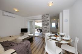 Biograd na Moru Drage - Villa Oleandra Apartments - Apartman 1