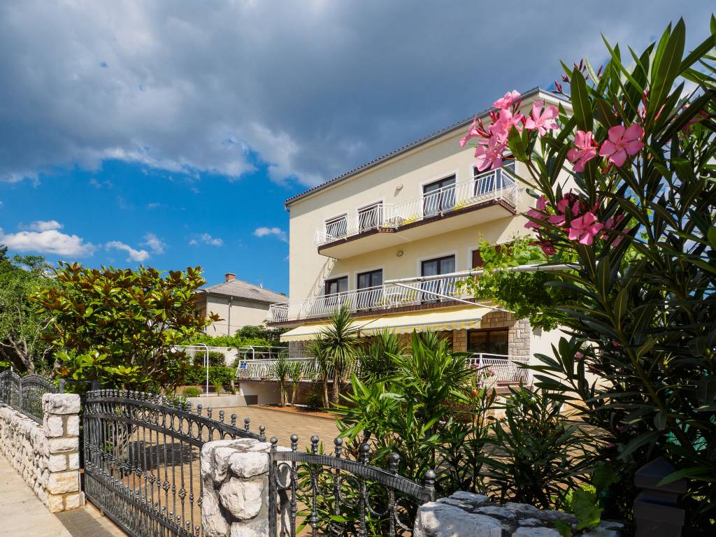 Crikvenica-Selce - ApartmanSoba - Villa Petra: Detalji ... Crikvenica-Selce - ApartmanSoba - Villa Petra: Detalji ...