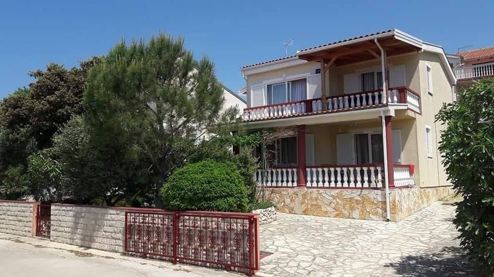 Pag Mandre - Apartament Pokój - Apartman Ružica: Szczegóły ... Pag Mandre - Apartament Pokój - Apartman Ružica: Szczegóły ...
