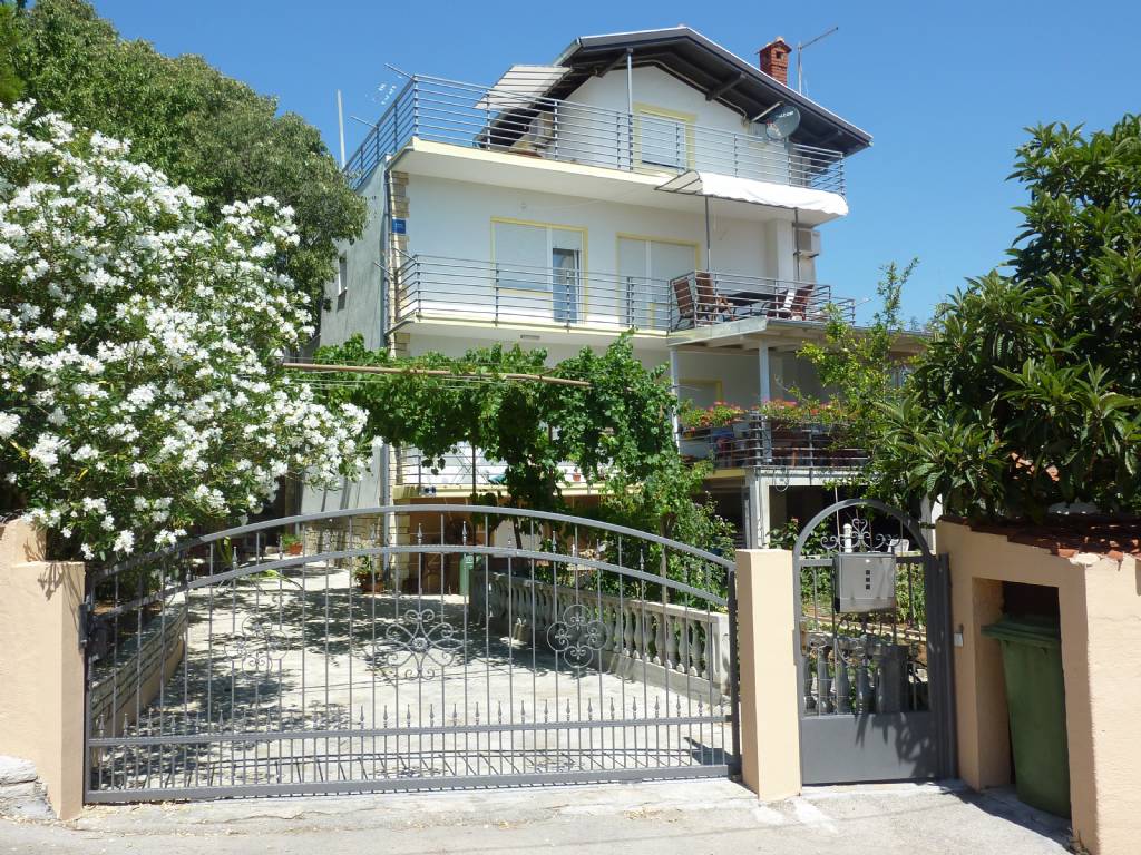 Šibenik Vodice - Apartman Soba - Apartmani Kresović ..