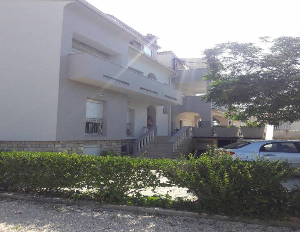 Apartmani Pavlica, Vir - Vir